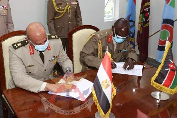 مصر و کنیا توافقنامه همکاری نظامی امضا کردند